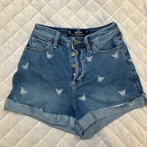 HOLLISTER Curvy Ultra High-Rise Mom Short